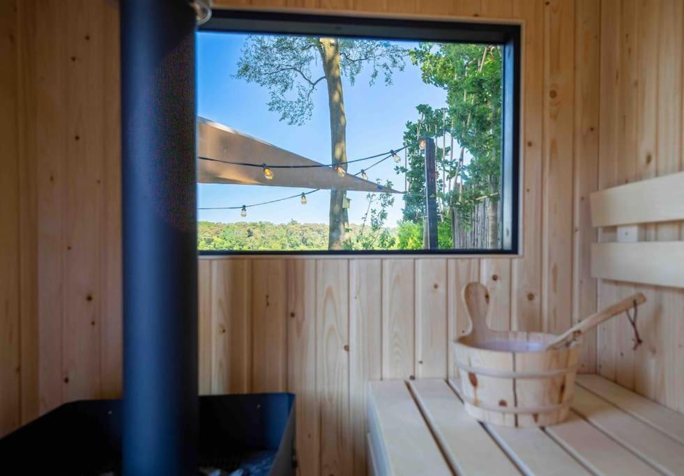 86, Bed & Outdoor Wellness - Sauna, Hottub, Icebath & Outdoor Shower Included! Oisterwijk Eksteriør bilde